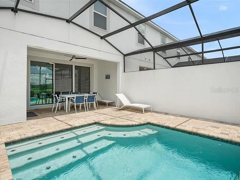 1521 Carey Palm Cir Property Photo 29