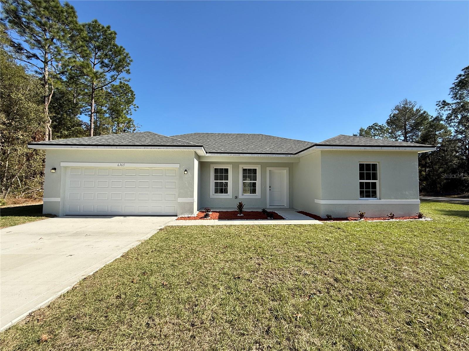 O6367588 Property Photo 1