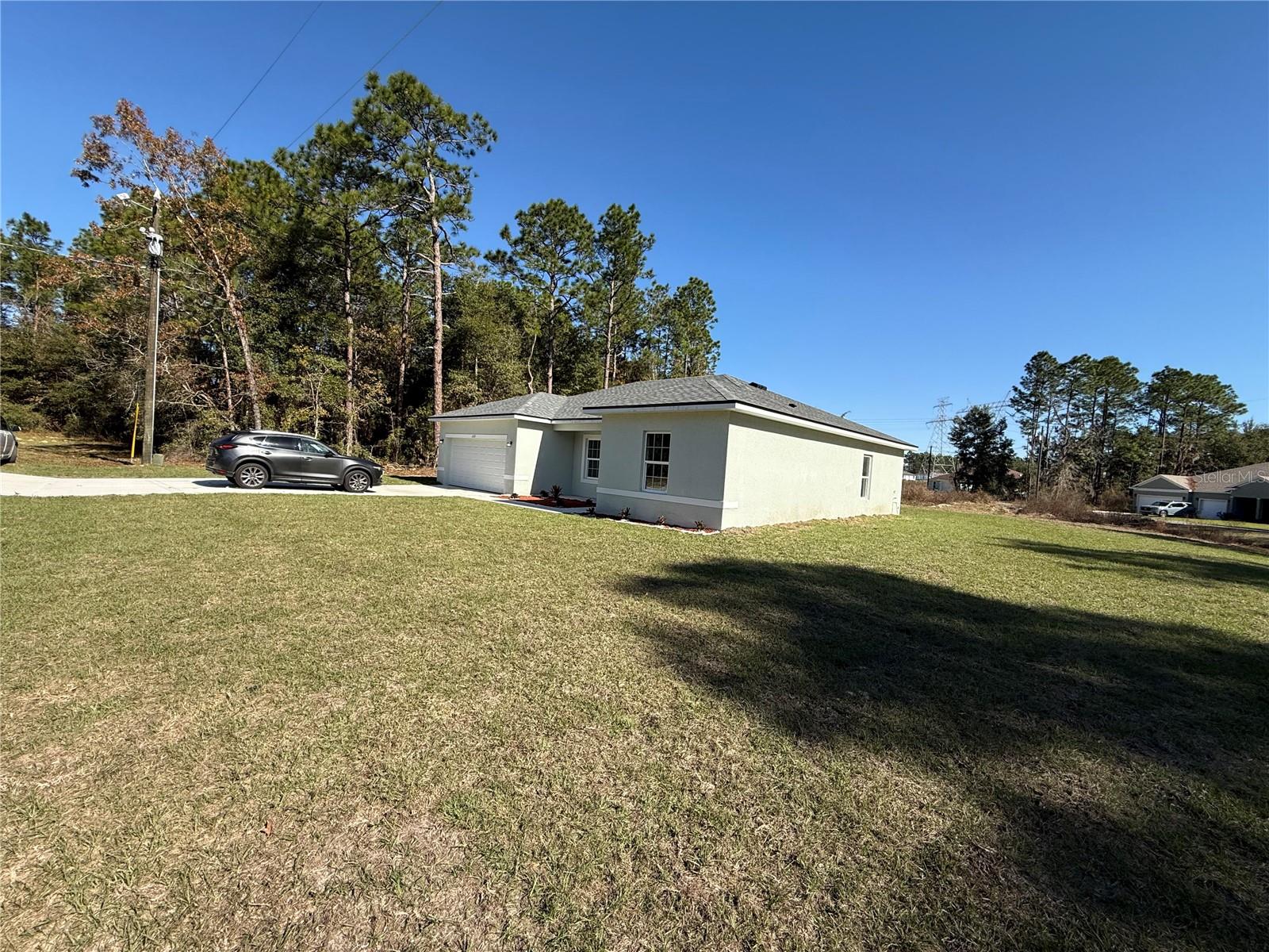 O6367588 Property Photo 4