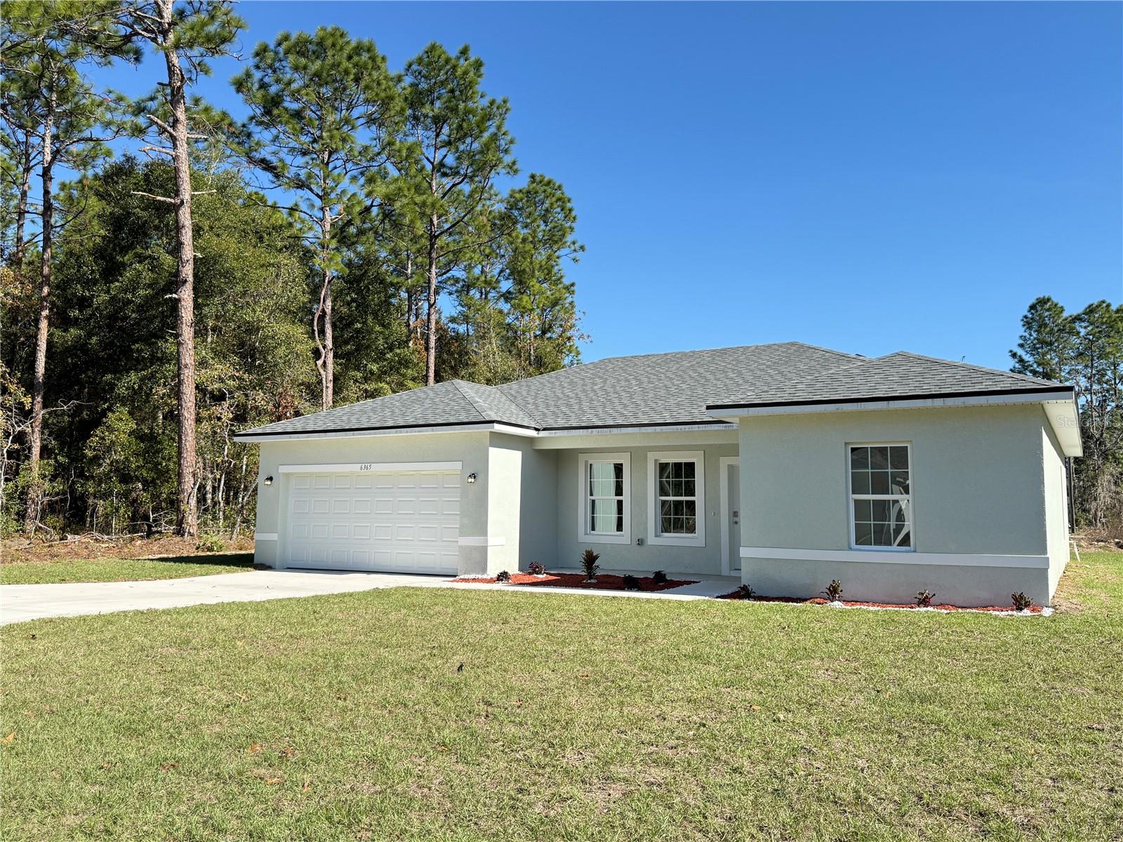 O6367588 Property Photo 5