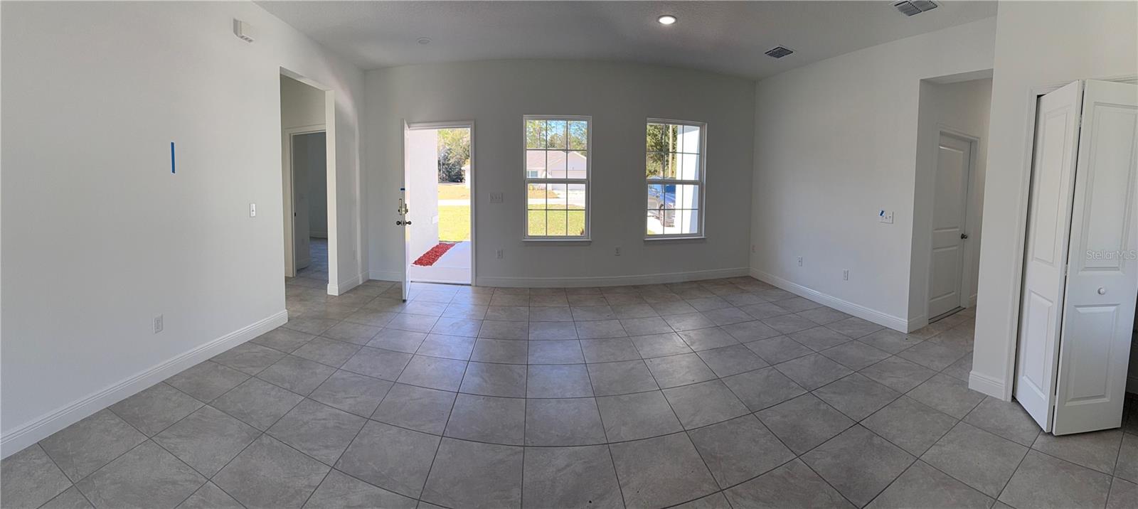 O6367588 Property Photo 16