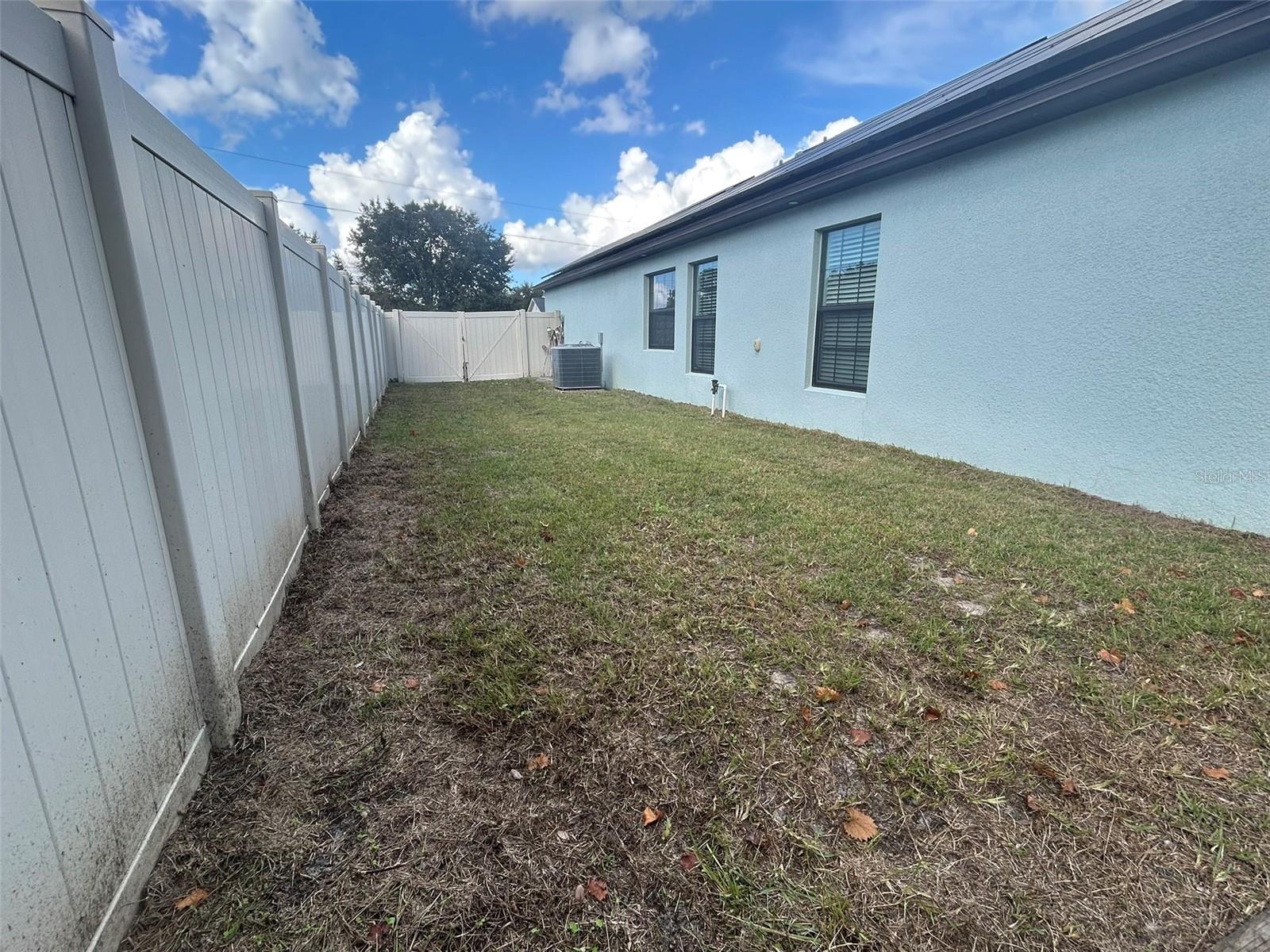 305 Chelmsford Ct Property Photo 17