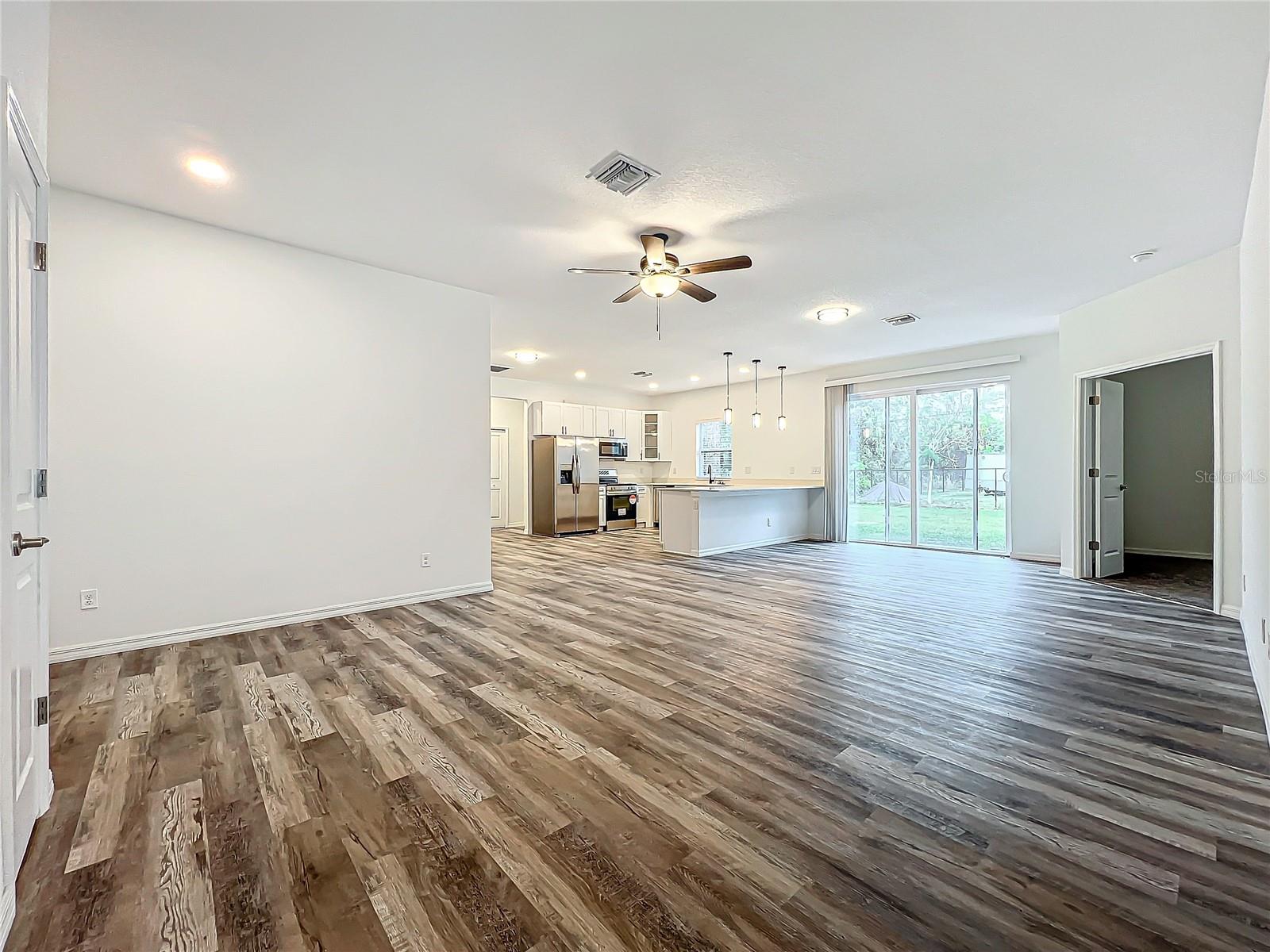 2391 Yankee Ter Property Photo 11