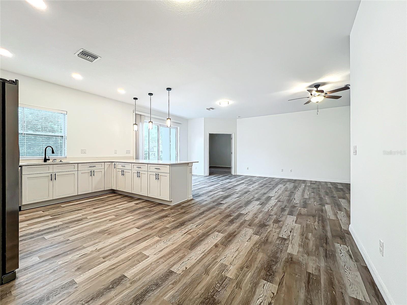 2391 Yankee Ter Property Photo 17