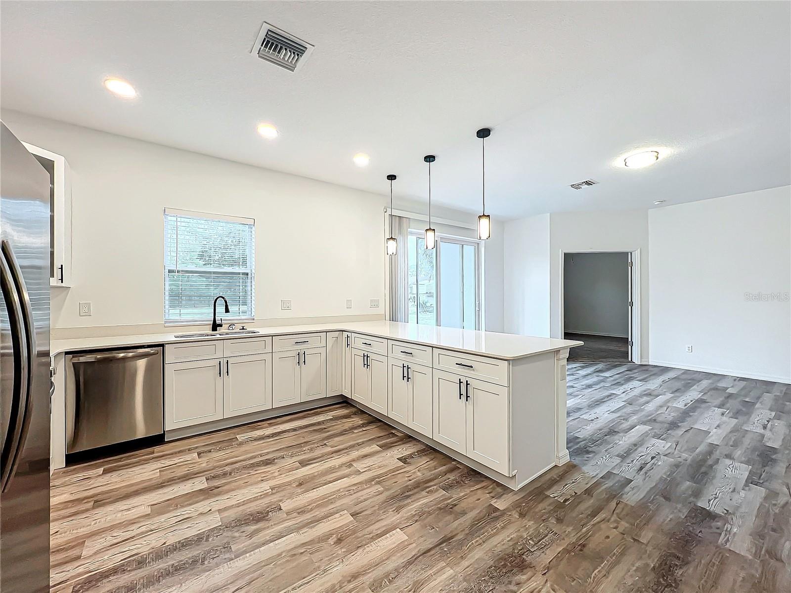 2391 Yankee Ter Property Photo 18
