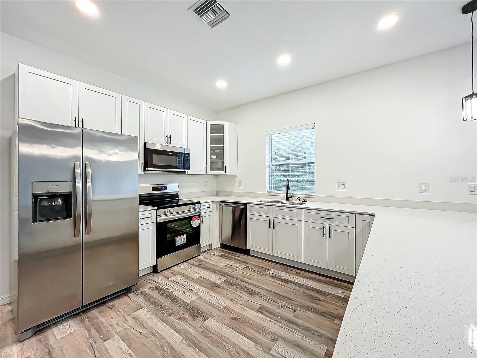 2391 Yankee Ter Property Photo 19