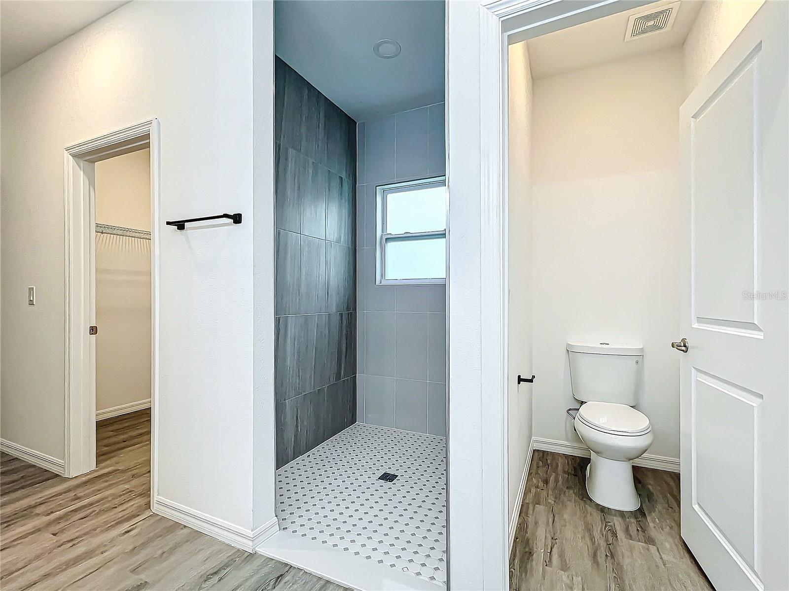 2391 Yankee Ter Property Photo 34