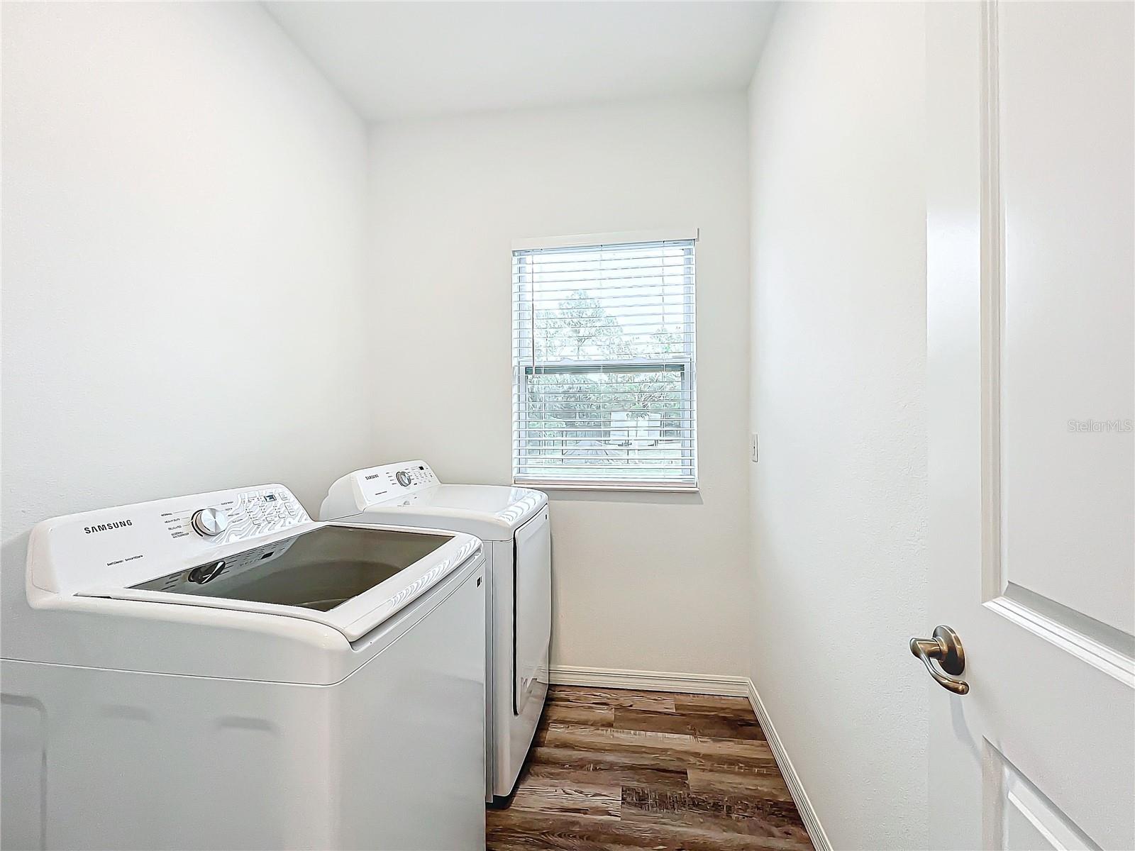 2391 Yankee Ter Property Photo 42