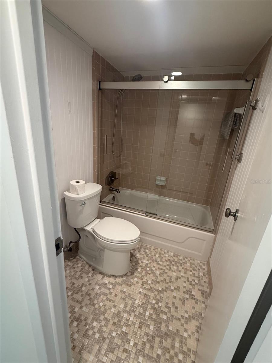 925 N Halifax Ave #102 Property Photo 28
