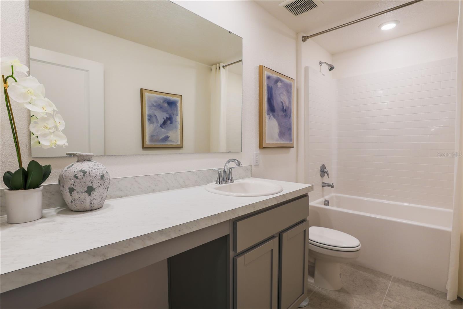 2557 Flagami Ln Property Photo 12