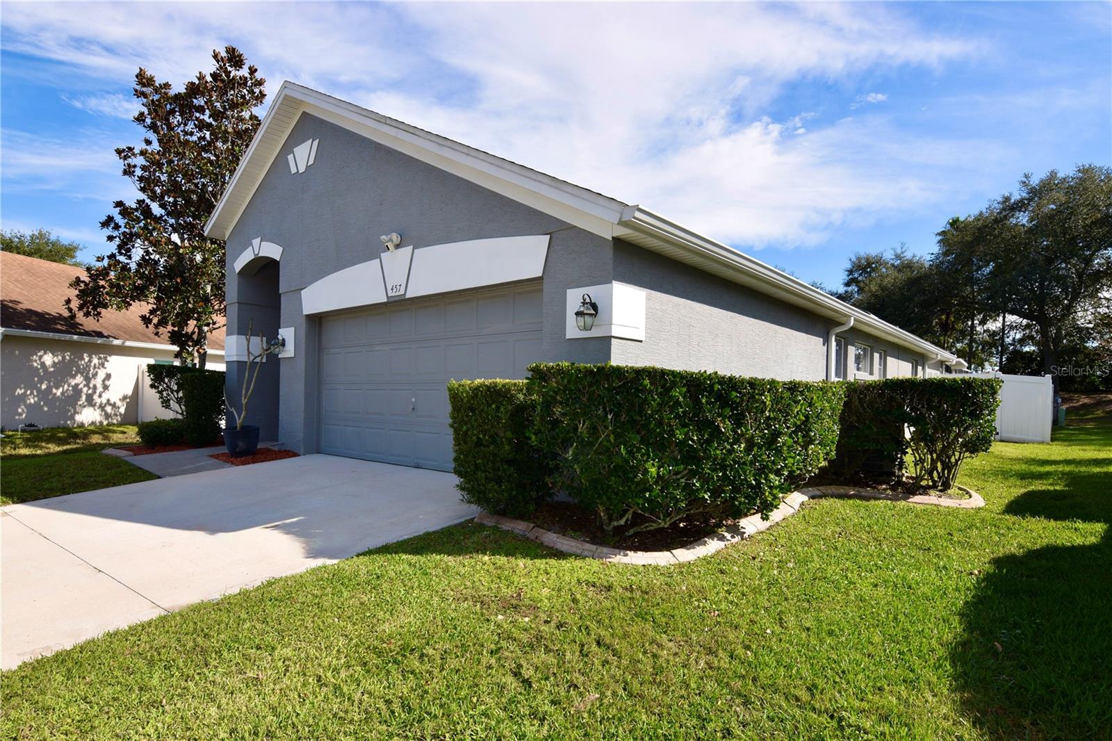 457 Mickleton Loop Property Photo 2