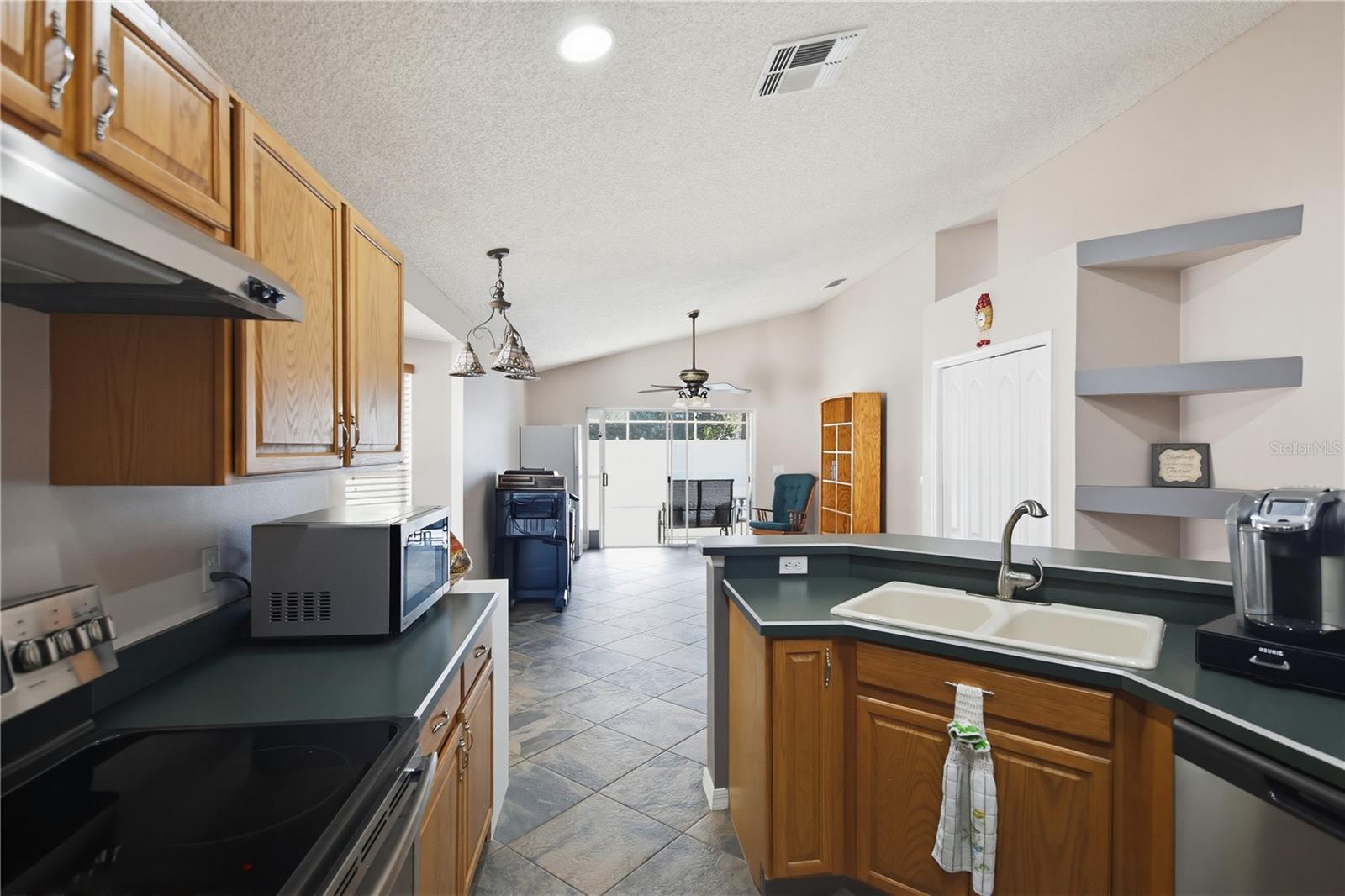 457 Mickleton Loop Property Photo 8