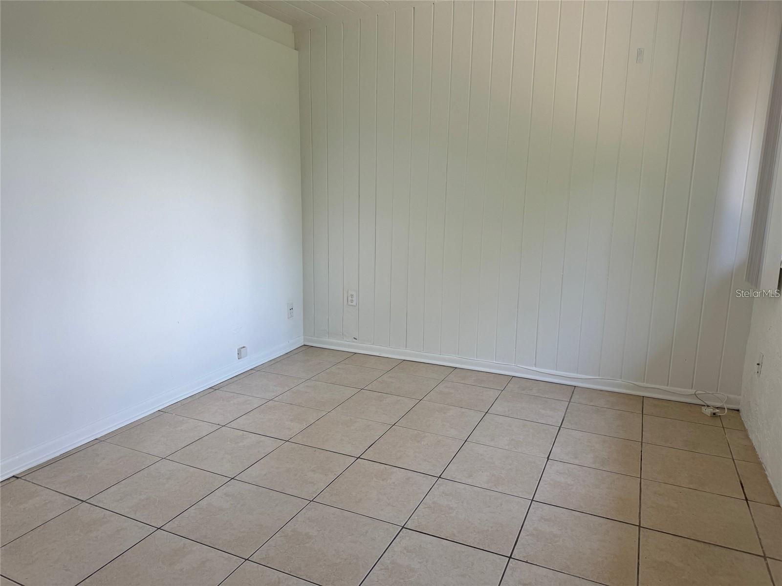 2547 S Mills Ave #2 Property Photo 7