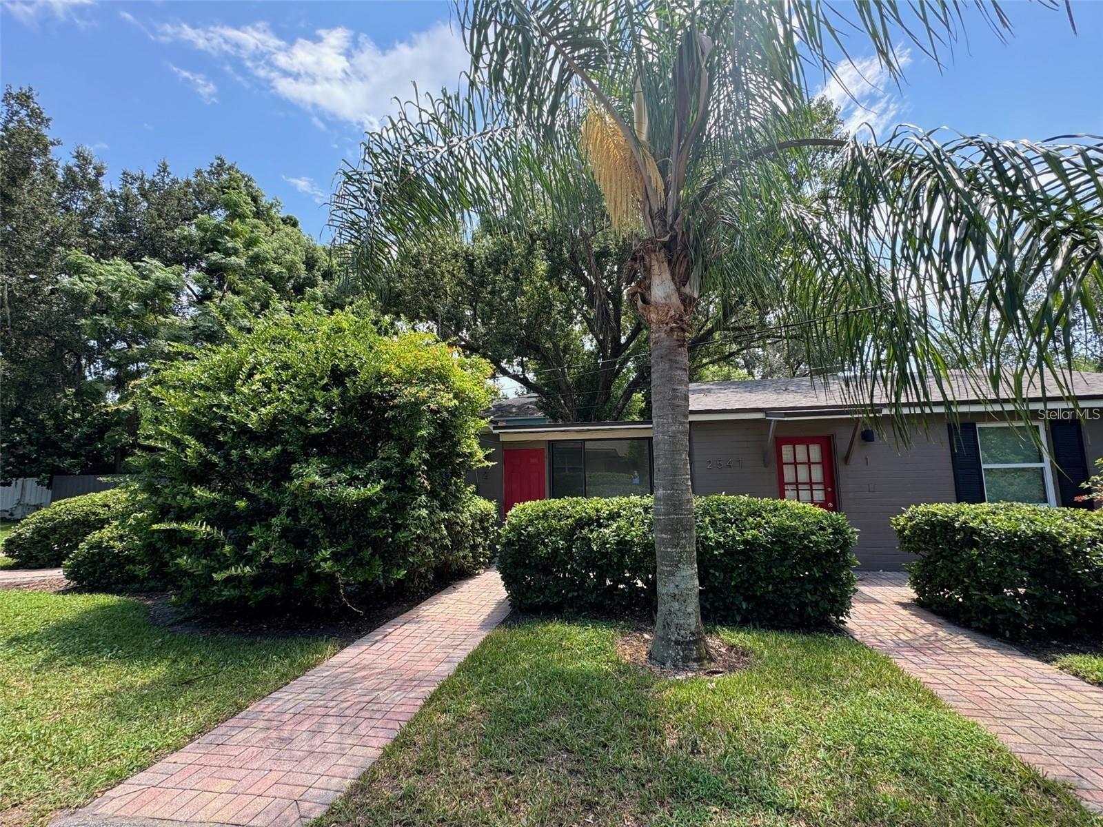 2547 S Mills Ave #2 Property Photo 8