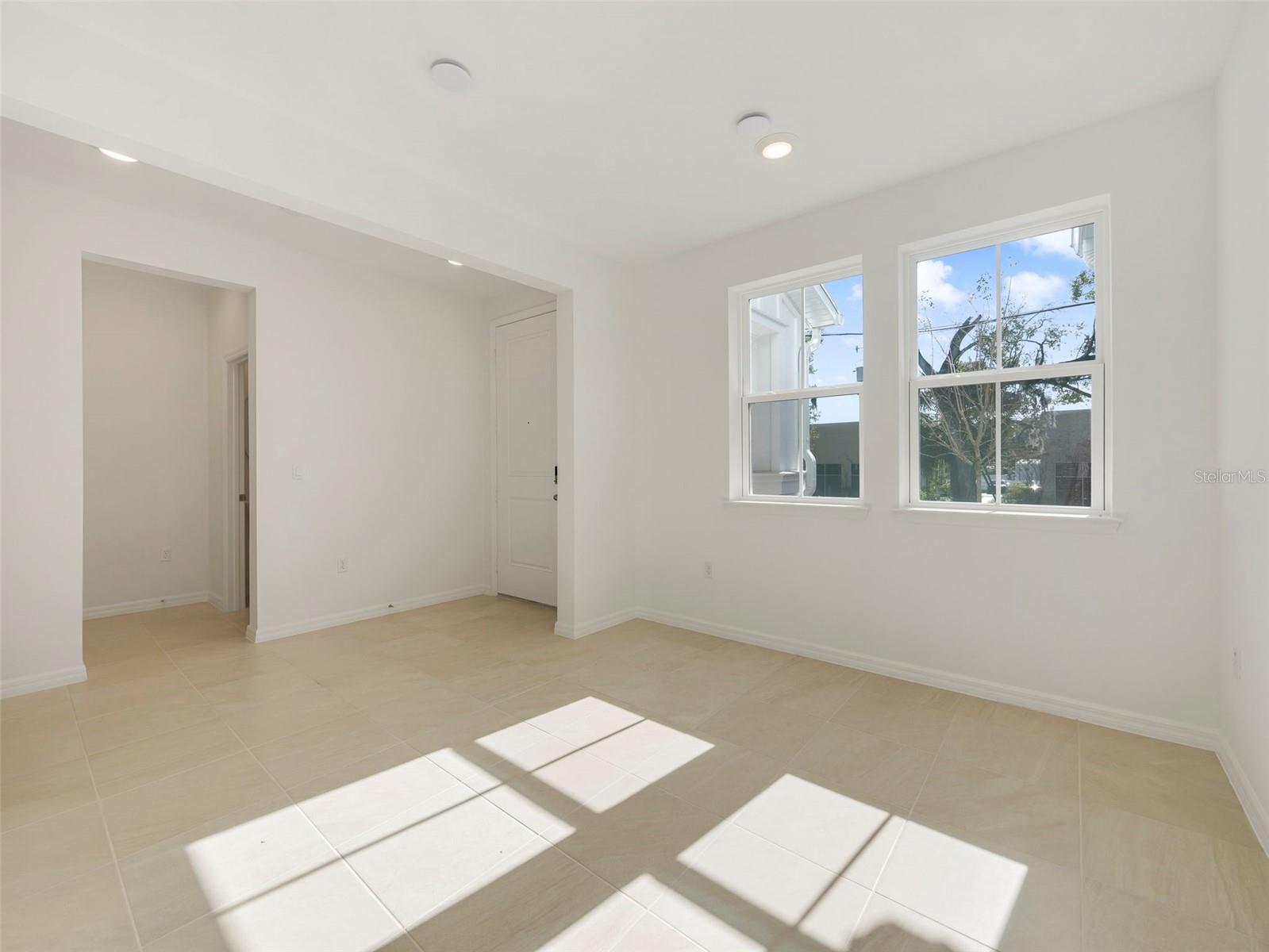 671 Clark St Property Photo 5