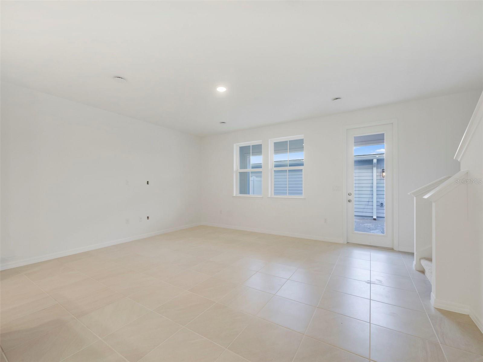 671 Clark St Property Photo 11