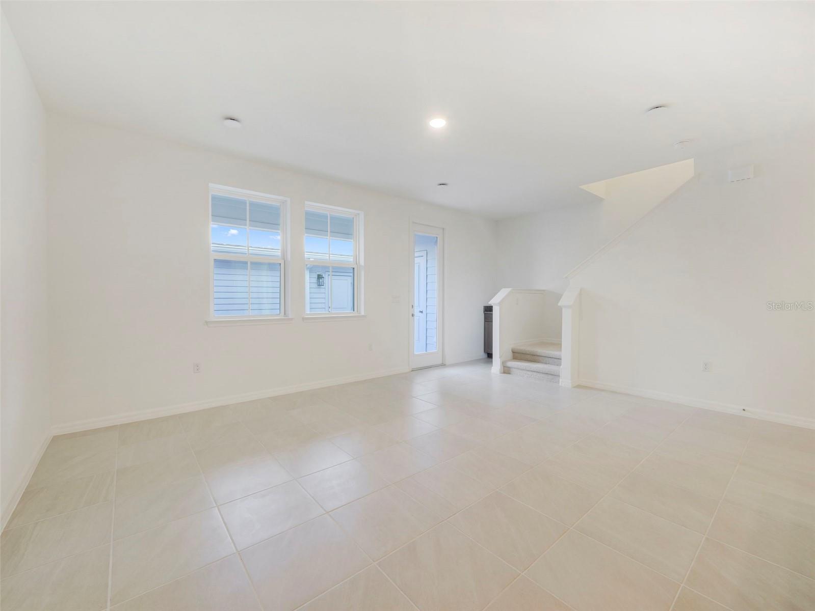 671 Clark St Property Photo 12