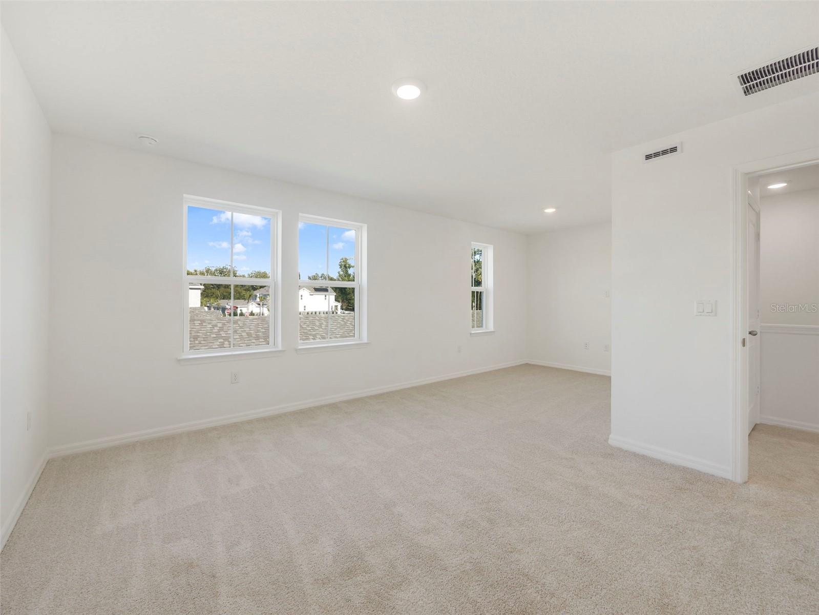 671 Clark St Property Photo 16