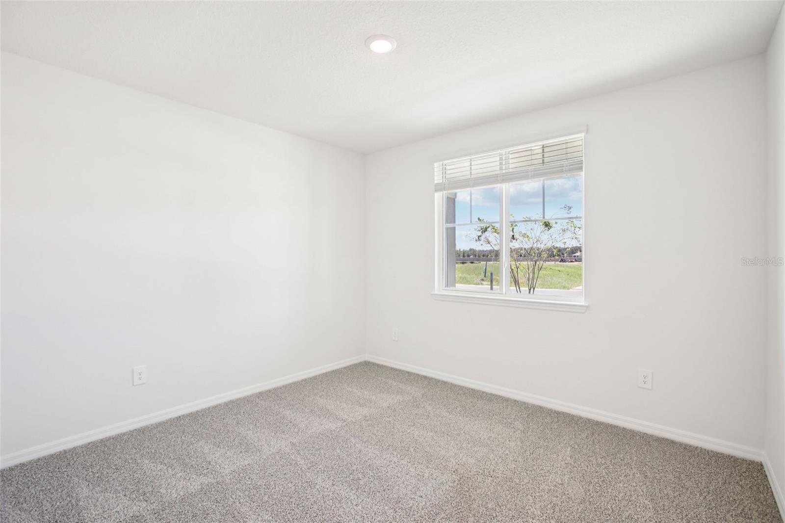 1740 Draughton Dr Property Photo 21