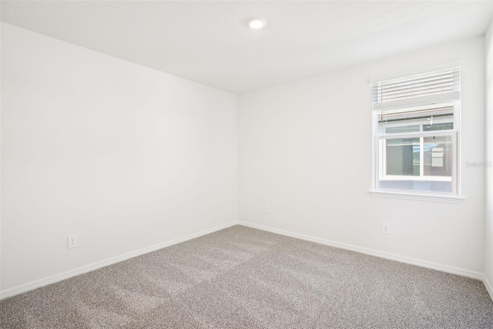 1740 Draughton Dr Property Photo 27