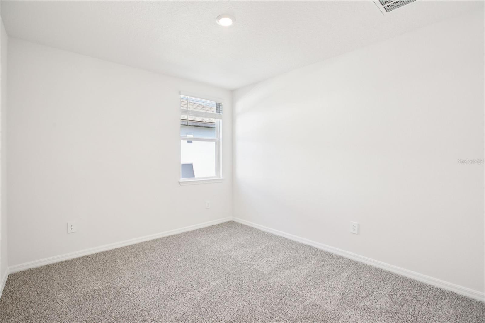 1740 Draughton Dr Property Photo 29