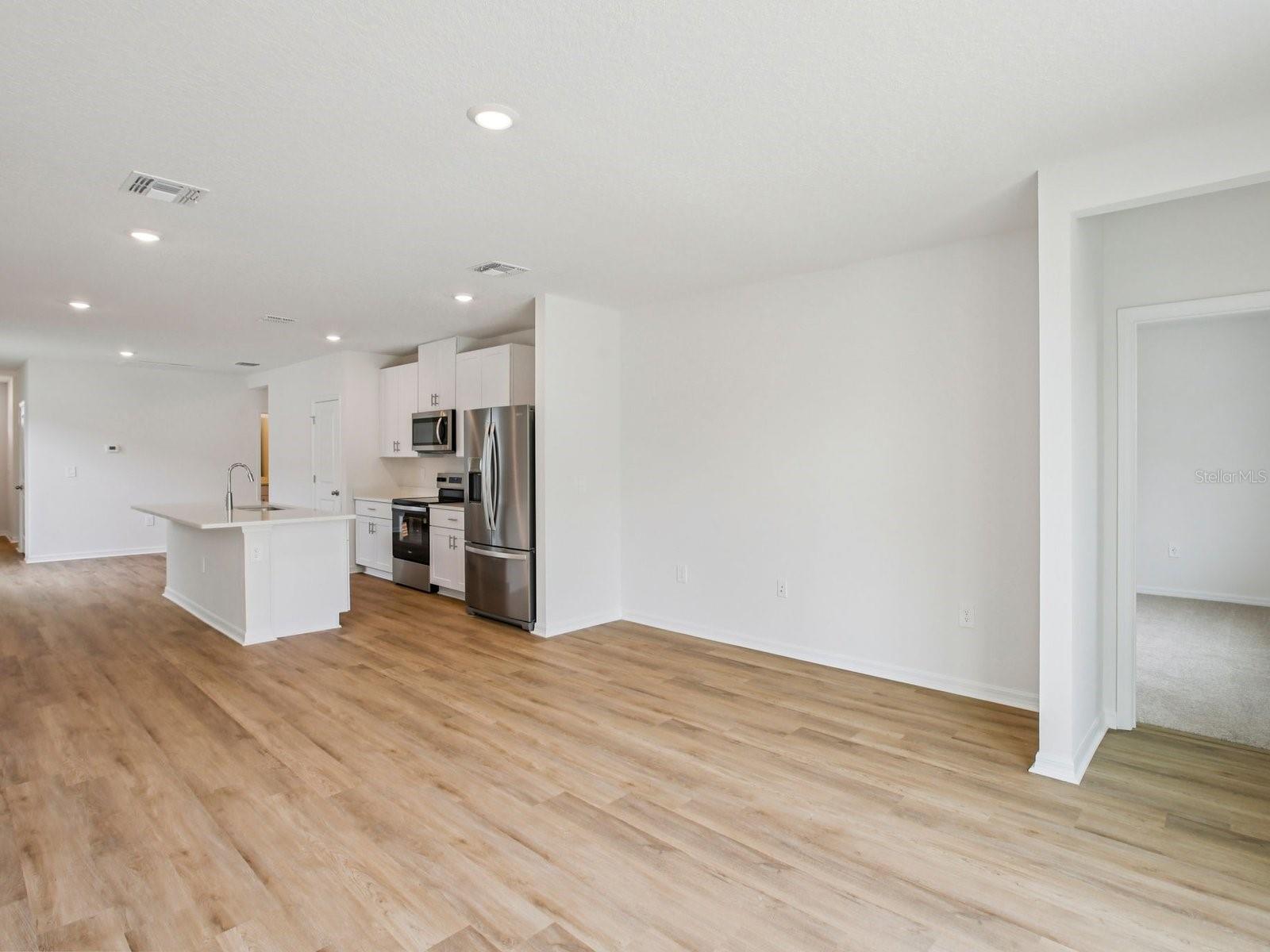 7488 Mia Vine Dr Property Photo 10