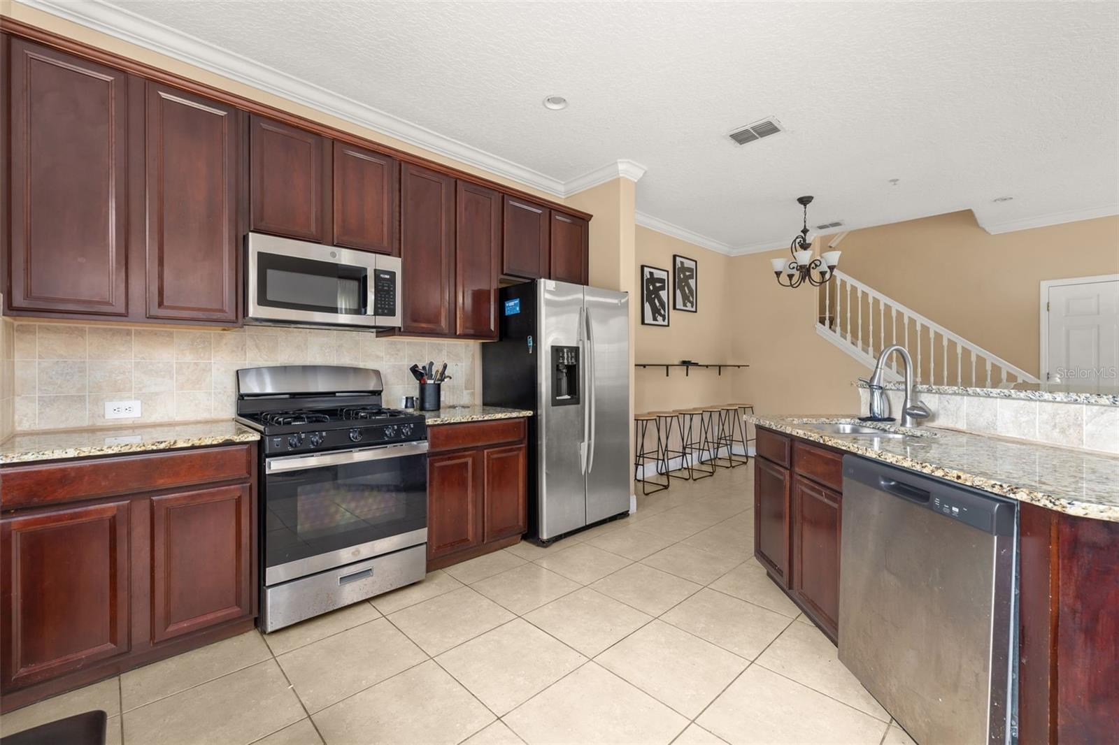 811 Assembly Ct Property Photo 14