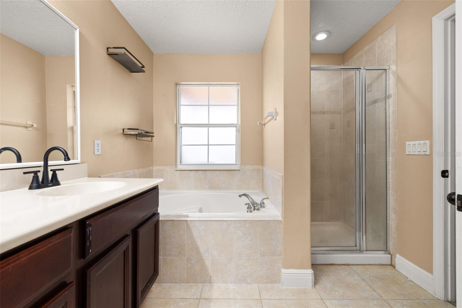 811 Assembly Ct Property Photo 37
