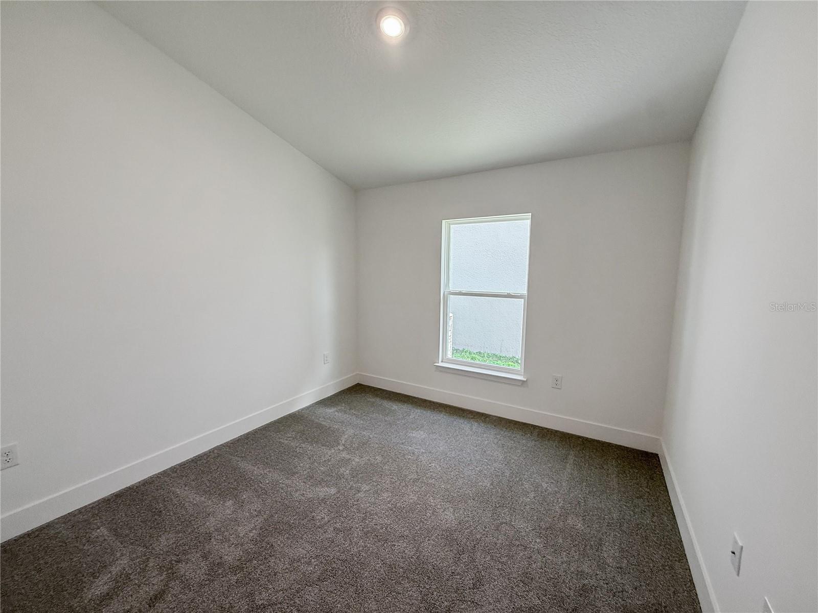 270 Verny Grove Ln Property Photo 6