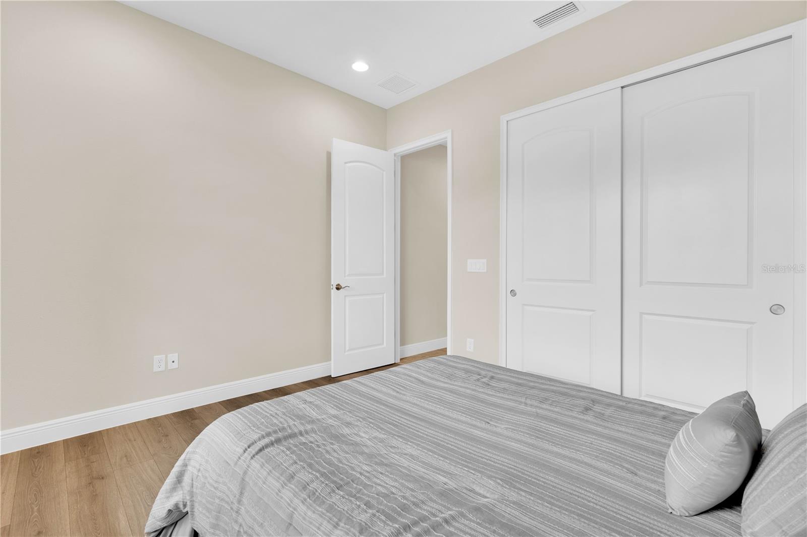 13333 Oakenshaw Ln Property Photo 14