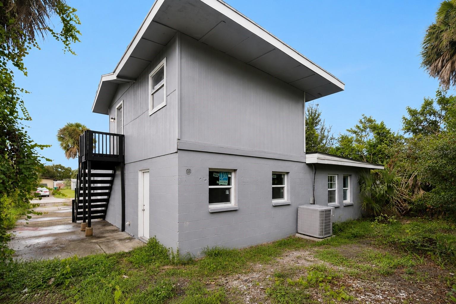 1125 Gainey Dr Property Photo 4