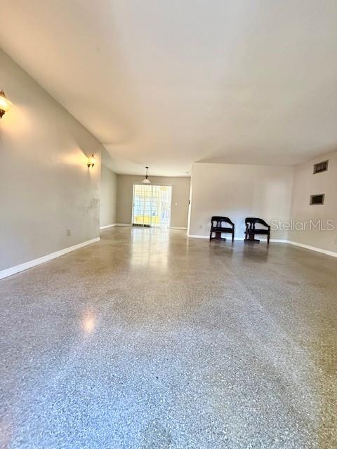 5300 18 St Property Photo 6