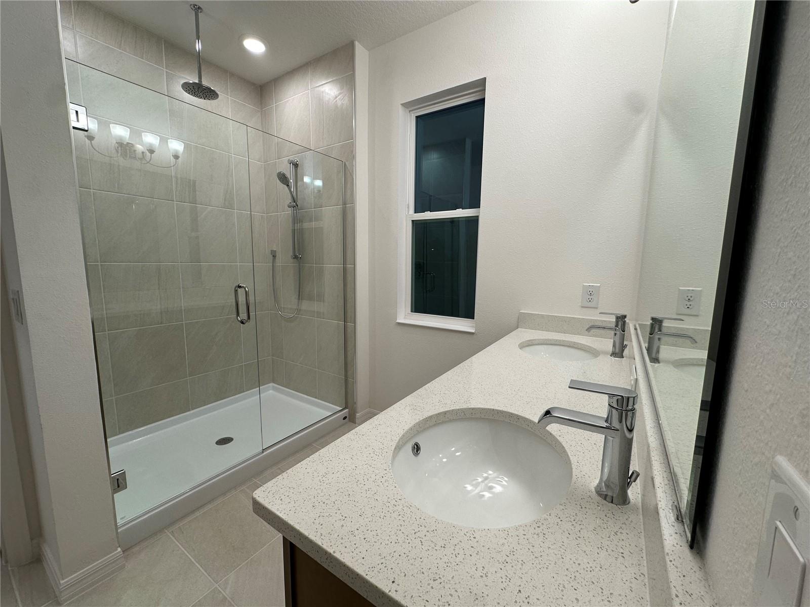 676 Birdswill Ln Property Photo 6