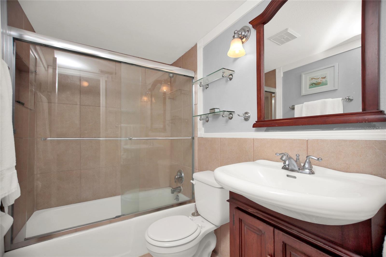 2500 Lee Rd. #222 Property Photo 15