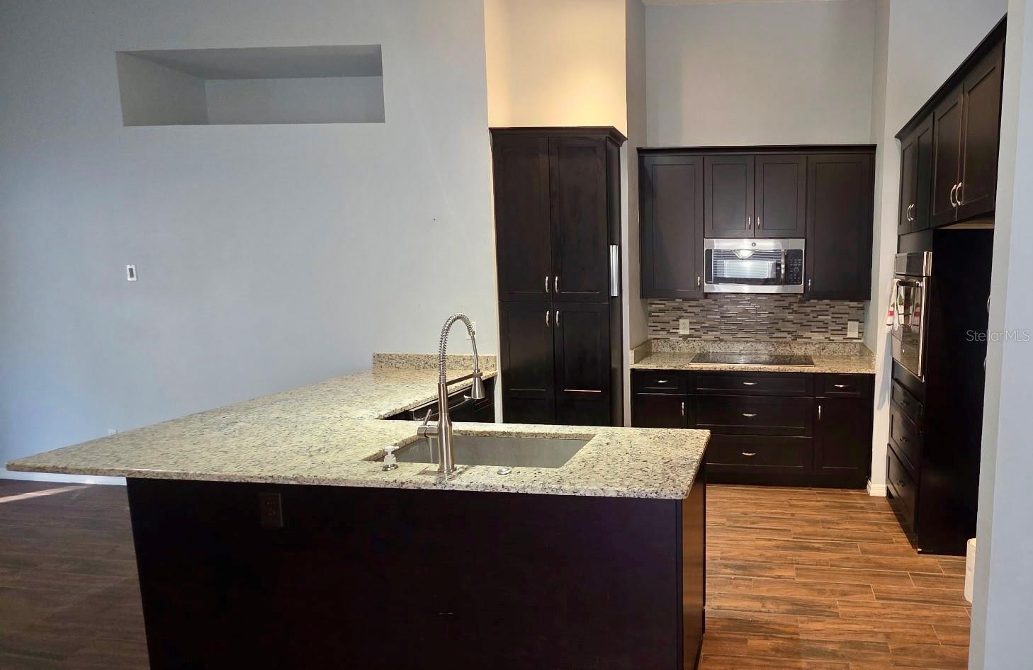 14795 Yorkshire Run Dr Property Photo 5