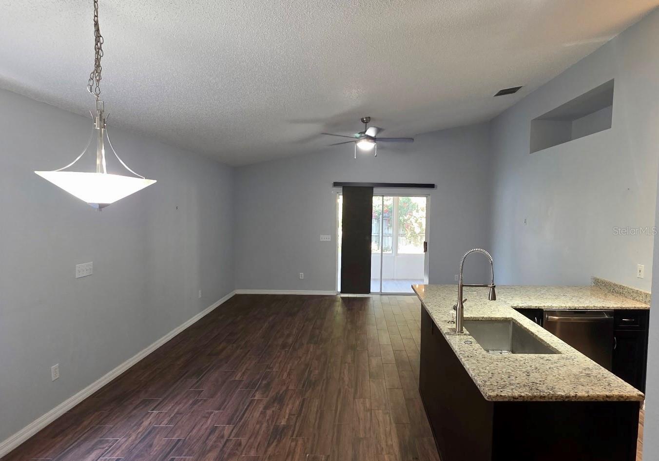 14795 Yorkshire Run Dr Property Photo 6