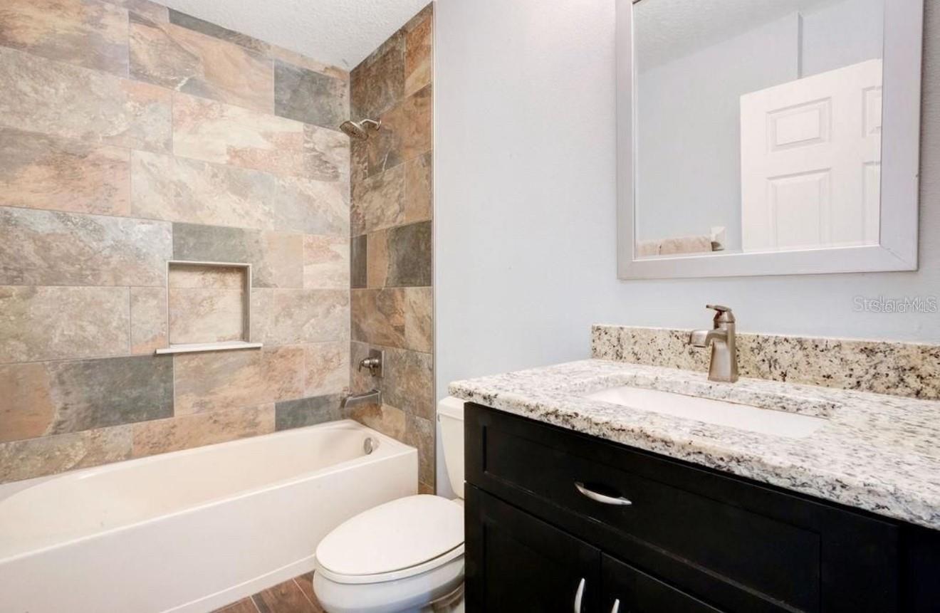 14795 Yorkshire Run Dr Property Photo 13