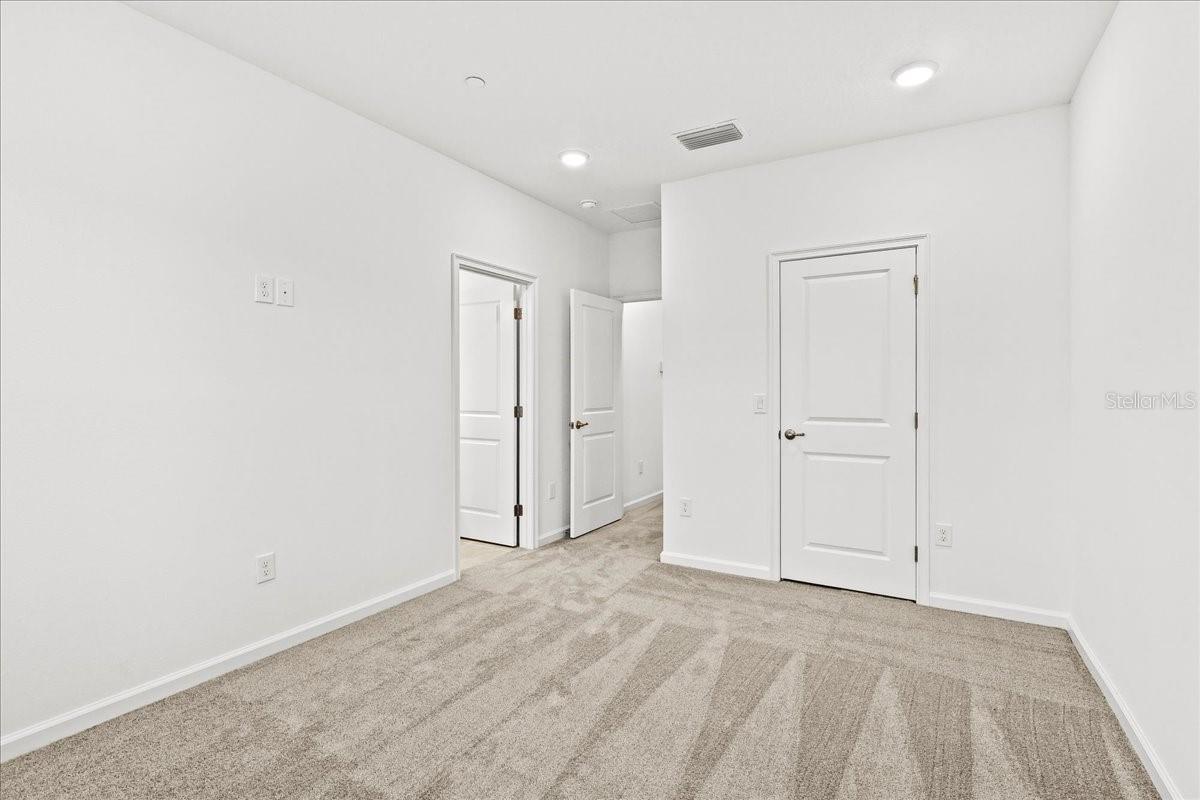 10525 Ebb Tide Ln Property Photo 24