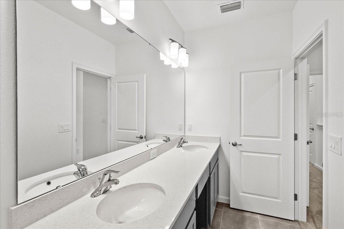 10525 Ebb Tide Ln Property Photo 26