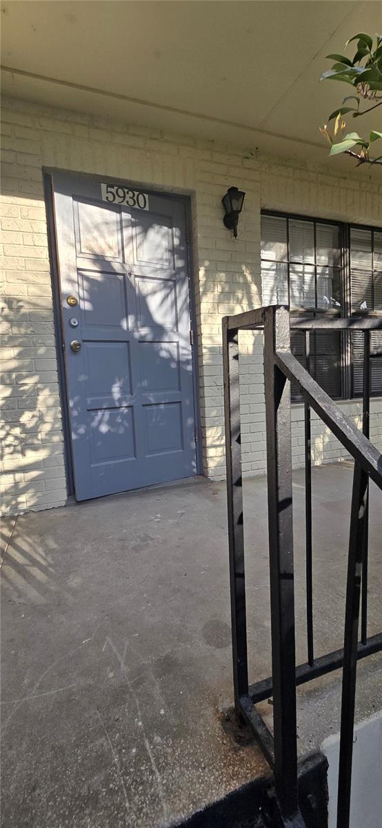 5930 Village Cir #ge Property Photo 3