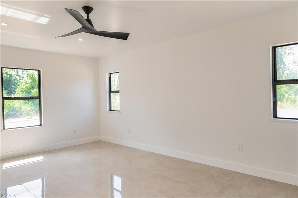 1506 8th Ave Property Photo 14