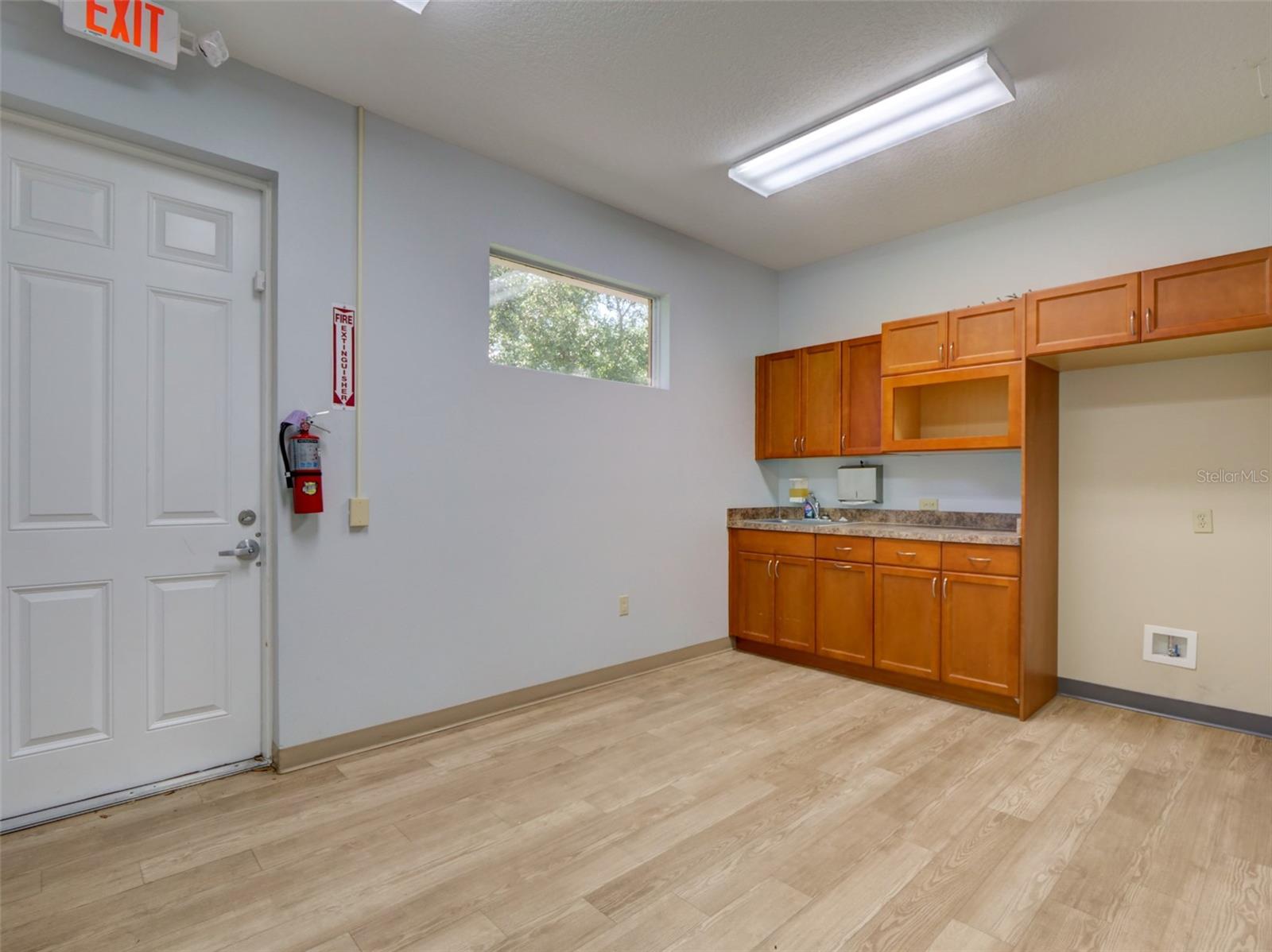 733 S Goldenrod Rd Property Photo 10