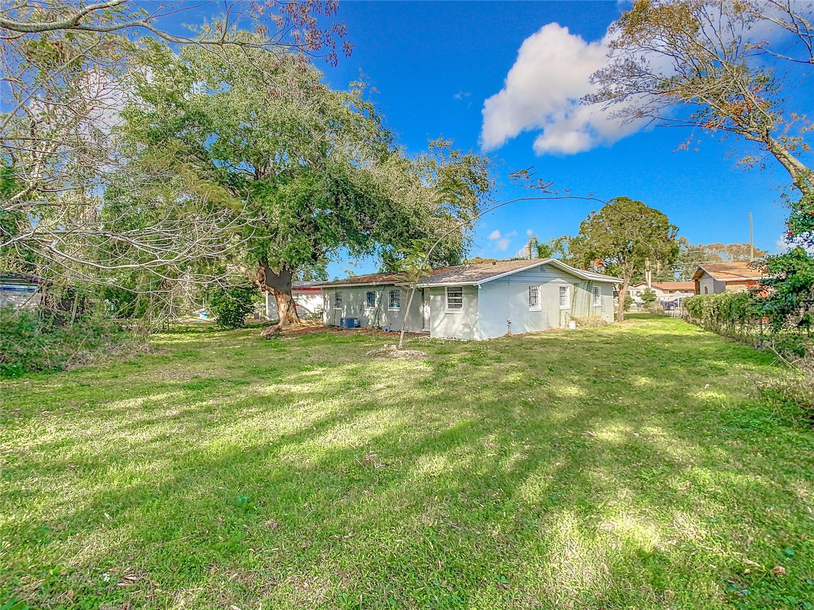 444 Sunnyview Cir Property Photo 2