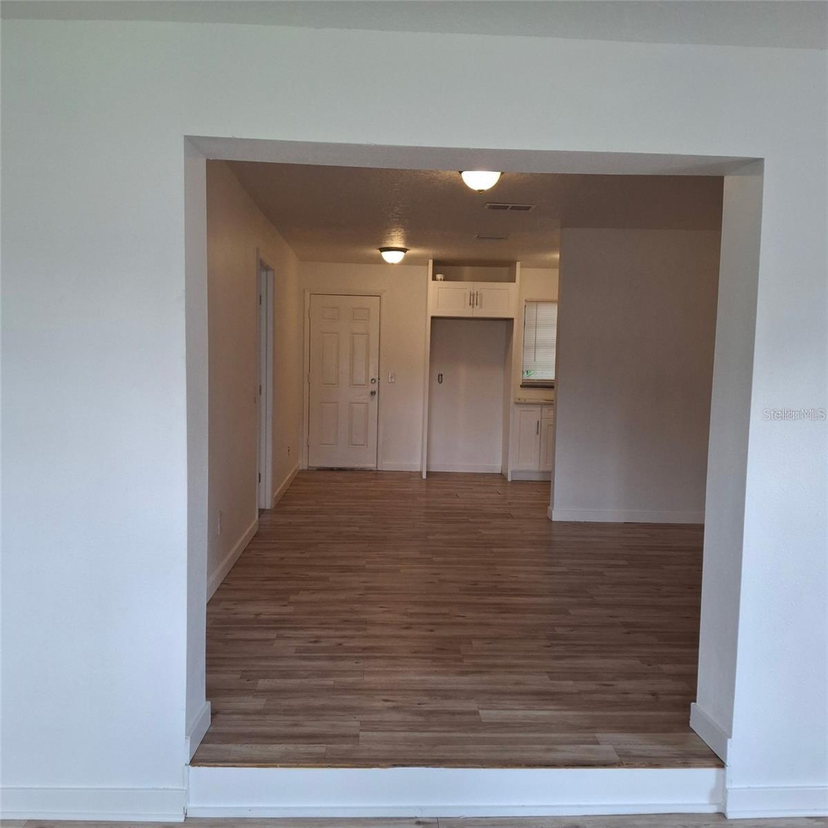 444 Sunnyview Cir Property Photo 5