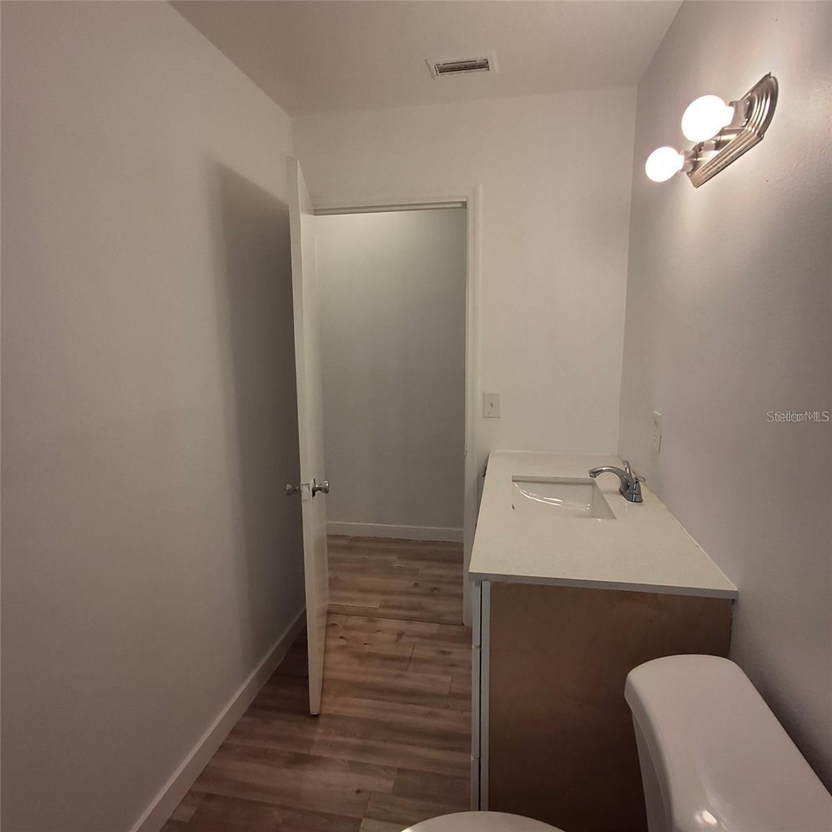 444 Sunnyview Cir Property Photo 8