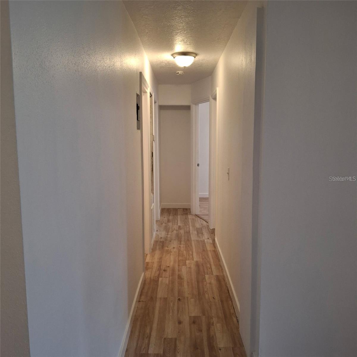 444 Sunnyview Cir Property Photo 9