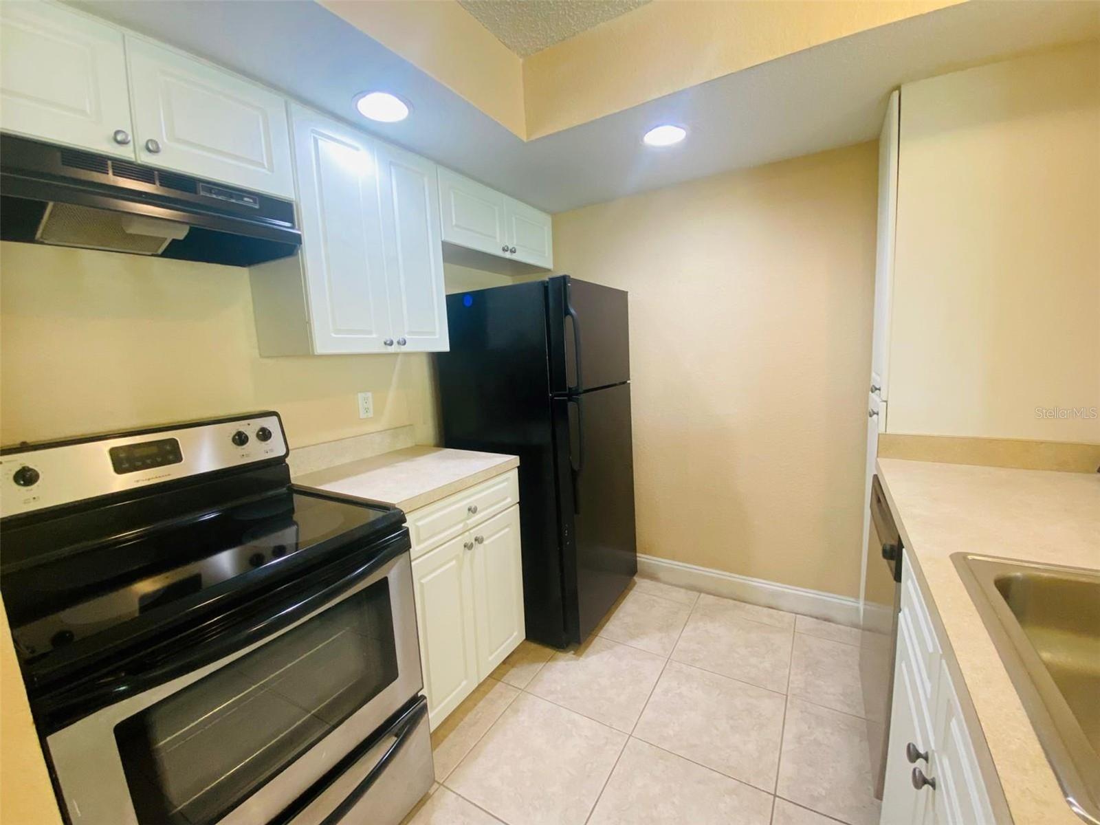 5773 Gatlin Ave #616 Property Photo 8