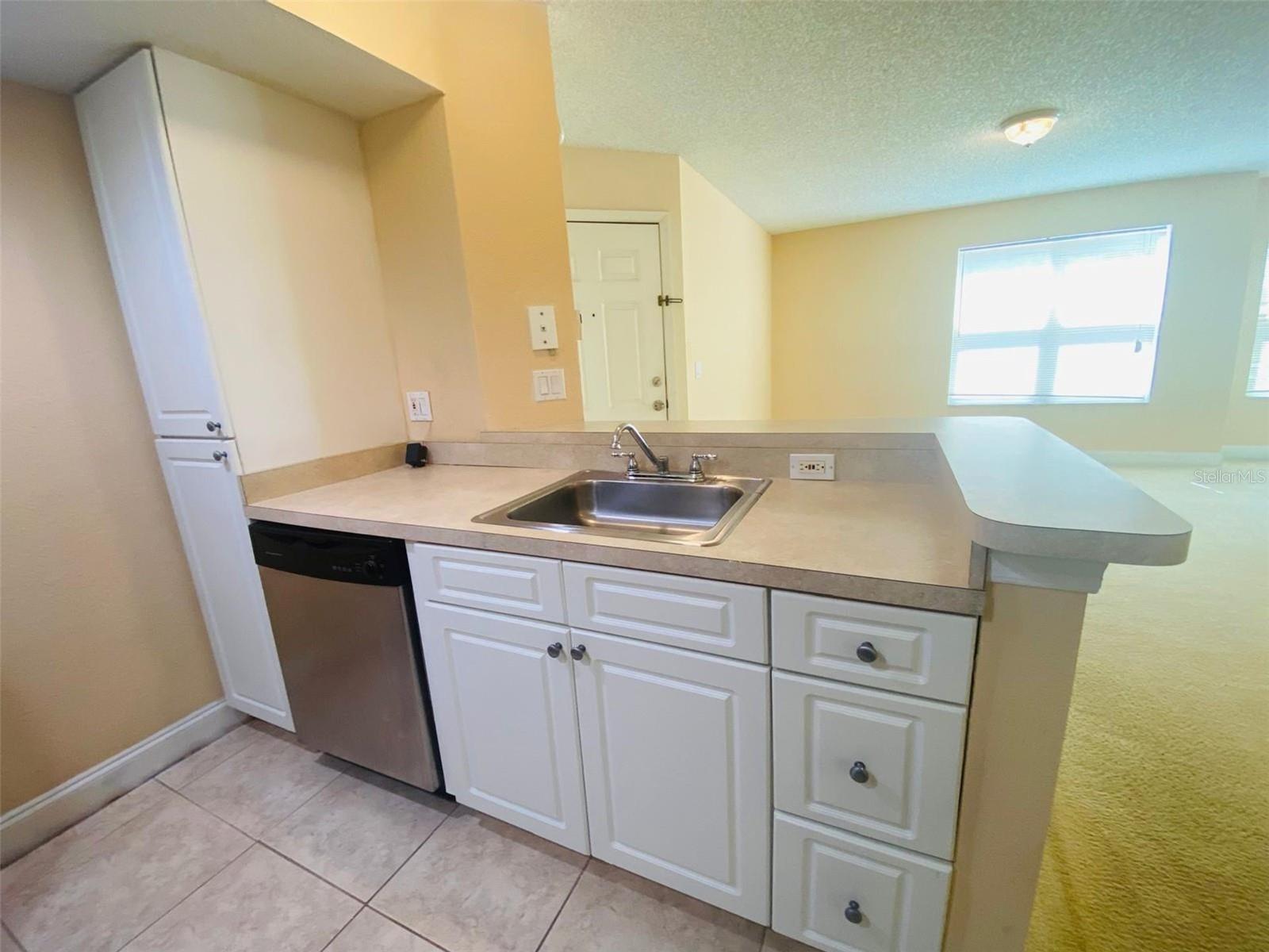 5773 Gatlin Ave #616 Property Photo 9