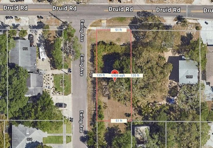 1001 Druid Rd E Property Photo 3
