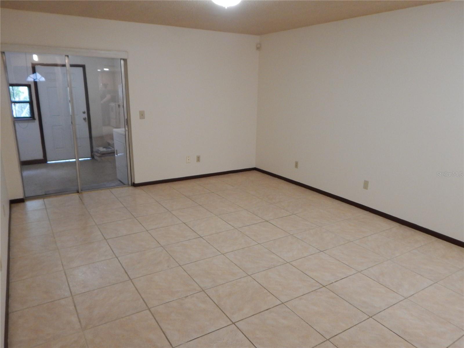 2505 Coral Ave Property Photo 3